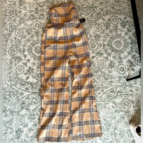 Medium Burberry printed jumpsuit with open back - Picture 2 of 2